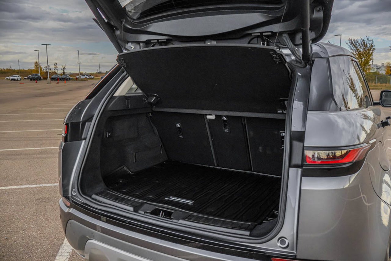 2020 Land Rover Range Rover Evoque P250 S Eiger Gray Metallic Sherwood Park - photo #7