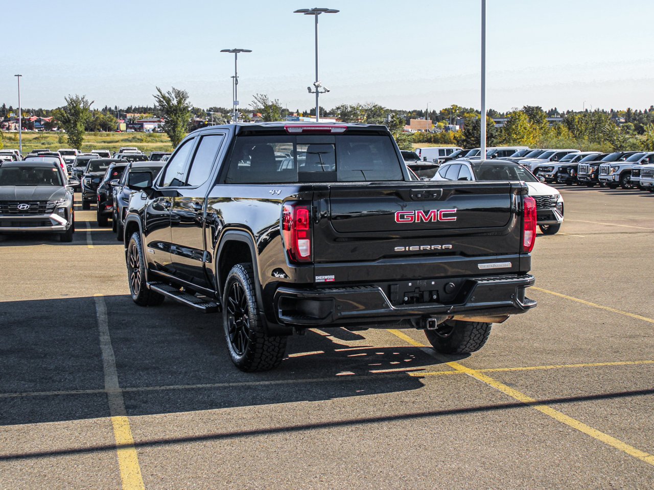 2024 GMC Sierra 1500 4WD Crew Cab 147 Elevation Black Sherwood Park - photo #5