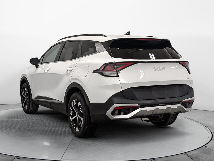 Kia Sportage AWD EX Toit Pano Cuir Sièges et Volant Chauffants 2023 Blanc