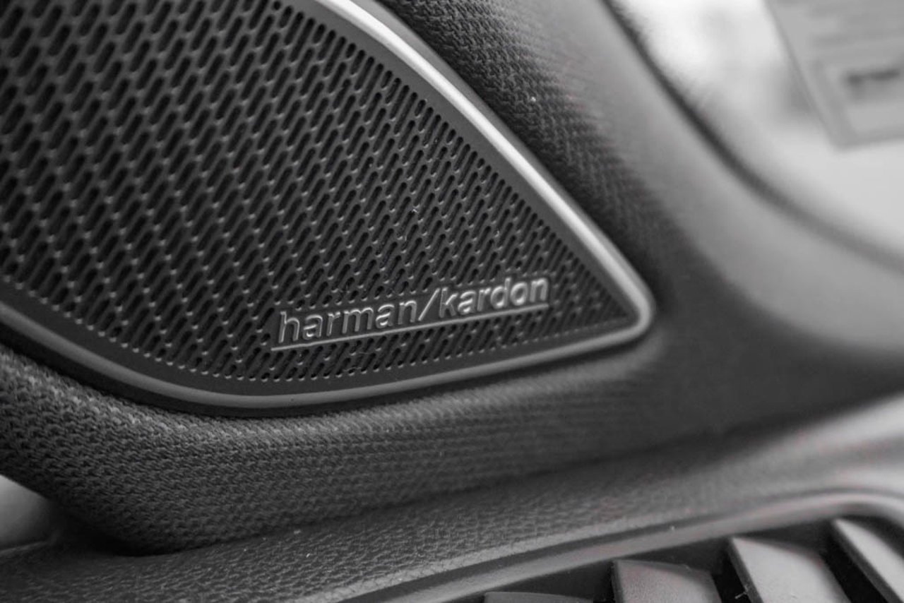 2026 Volkswagen Tiguan Highline Turbo R-Line 4MOTION Grey Sherwood Park - photo #16