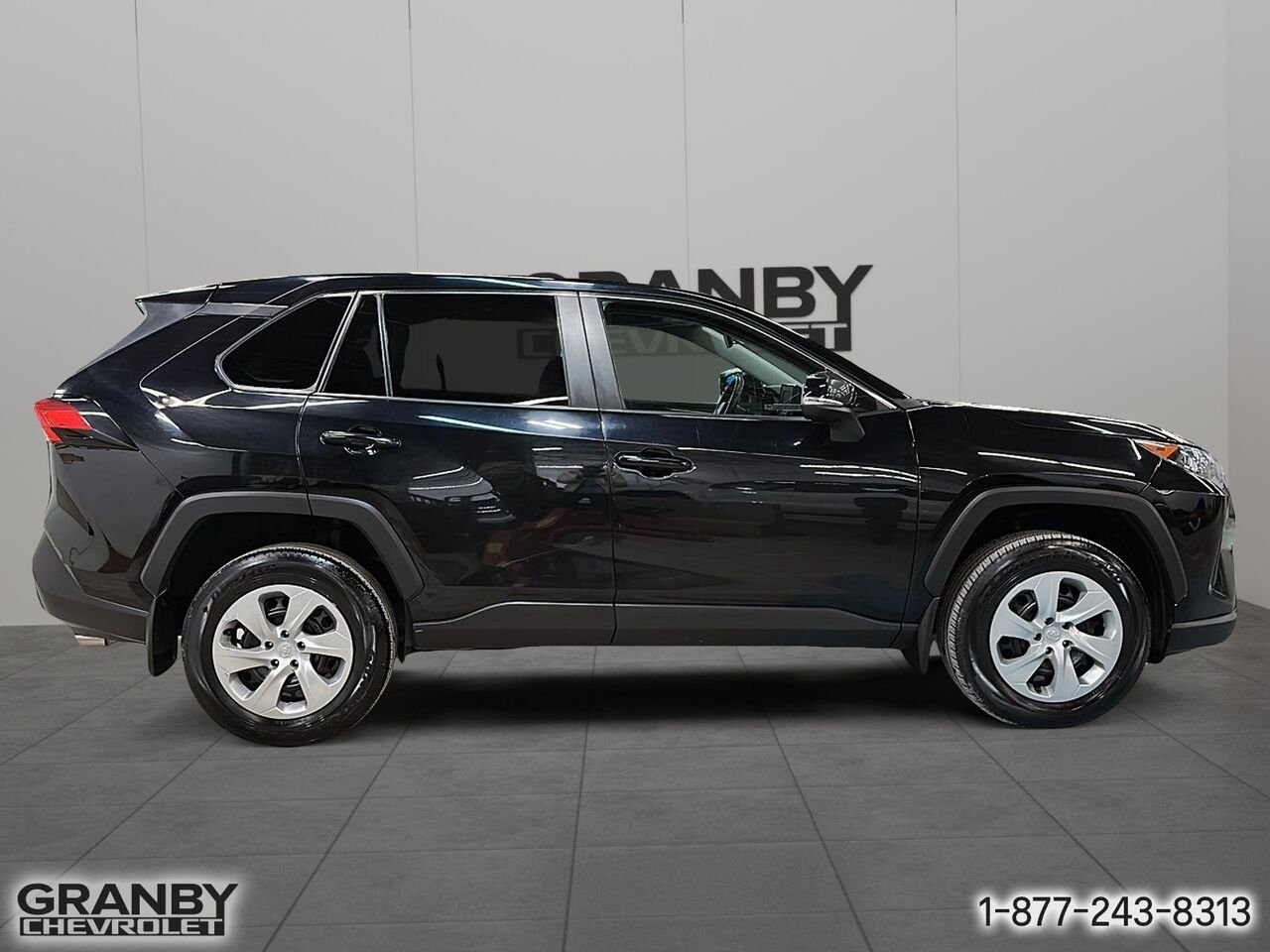 Toyota RAV4 LE TI | 25-0252A 2022 Beige Granby - photo #3
