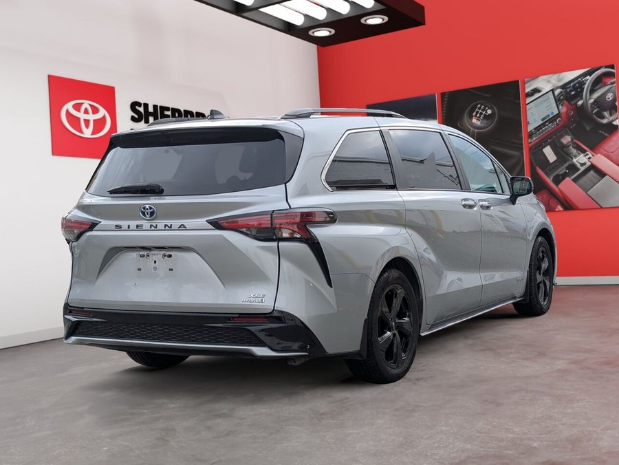 Toyota Sienna XSE CUIR/ TOIT OUVRANT/ SIÈGES CHAUFFANTS/VOLANT CHAUFFANT/AC BIZONE 2021 Argent