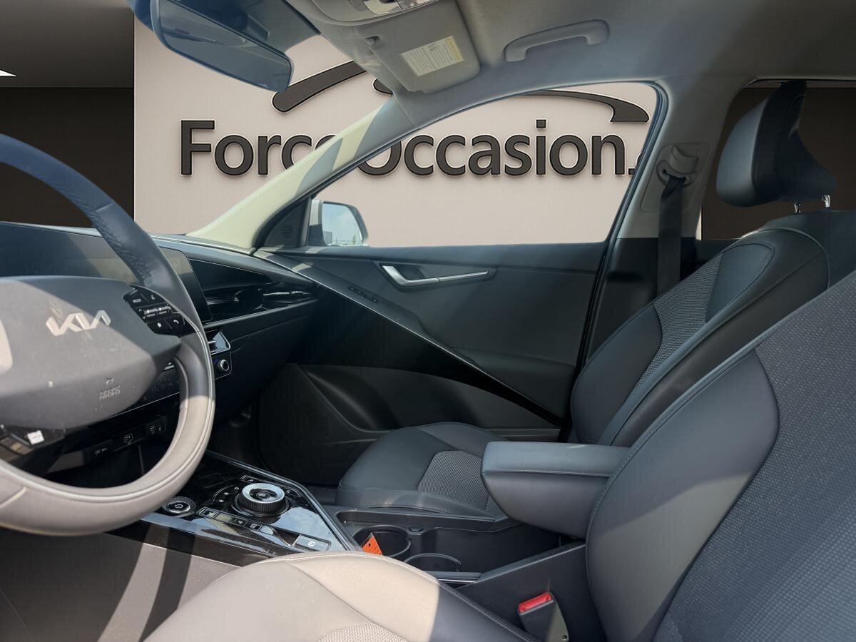 Kia Niro 2025 Argent  - photo #6