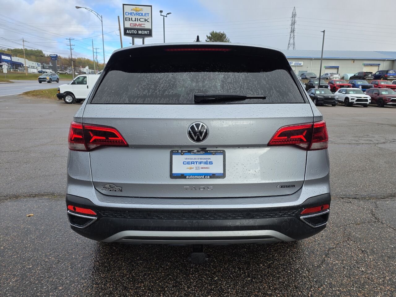 Volkswagen Taos Highline 4Motion 2024 Gris Mont-Laurier - photo #6