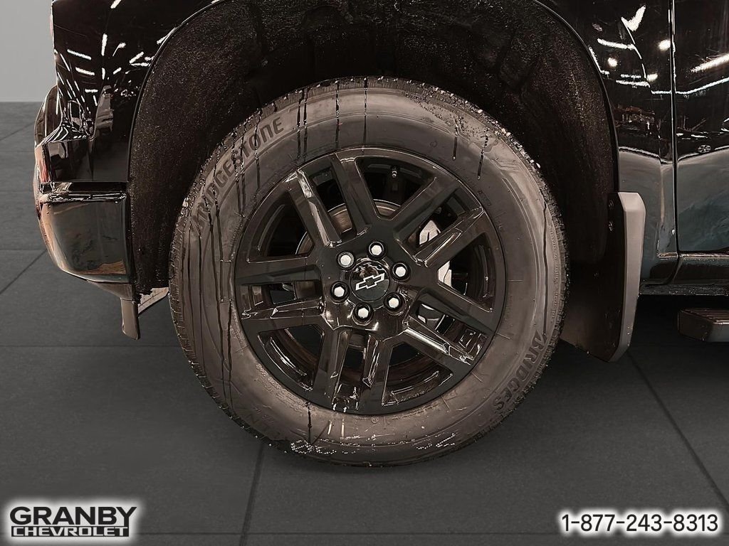 CHEVROLET Silverado 1500 K1500 SILVERADO CREW CAB CUSTOM STD/BOX (1CX) | E26-0983 2026 NOIR Granby - photo #8
