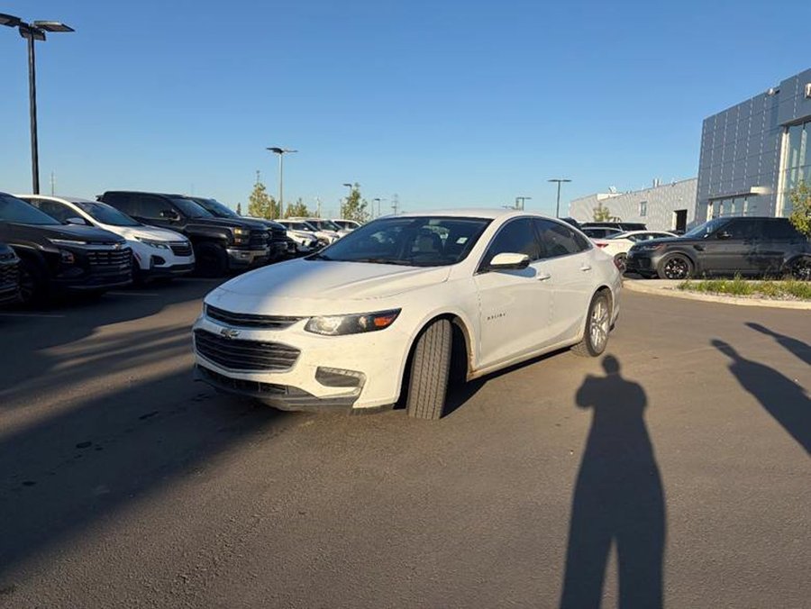 2017 Chevrolet Malibu LT 1.5T | Bucket Seats White