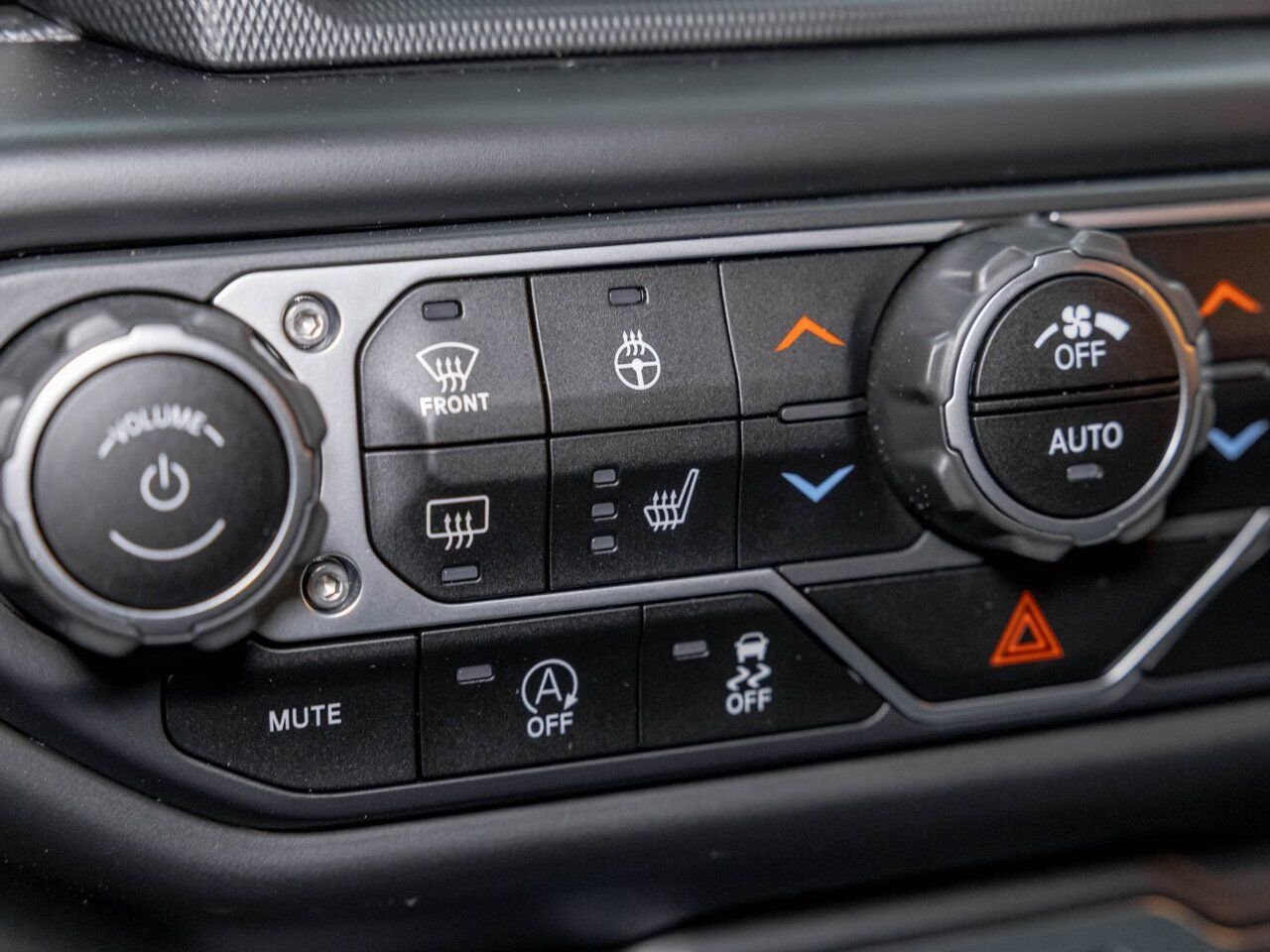 2021 Jeep Wrangler SPORT S 4X4 V6 *NAV* SIÈGES CHAUFF CARPLAY ALPINE Black Saint-Jérôme - photo #19