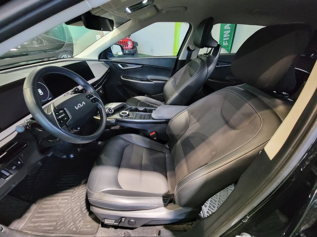 Kia EV6 2024 Noir Longueuil, - photo #12