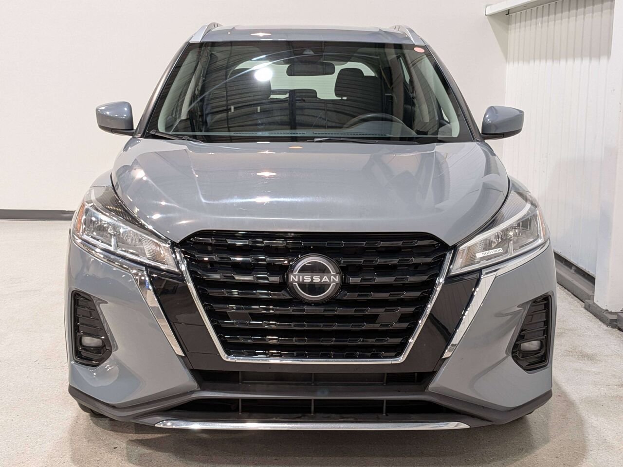 Nissan Kicks SV FWD 2023 Gris Val-David - photo #3