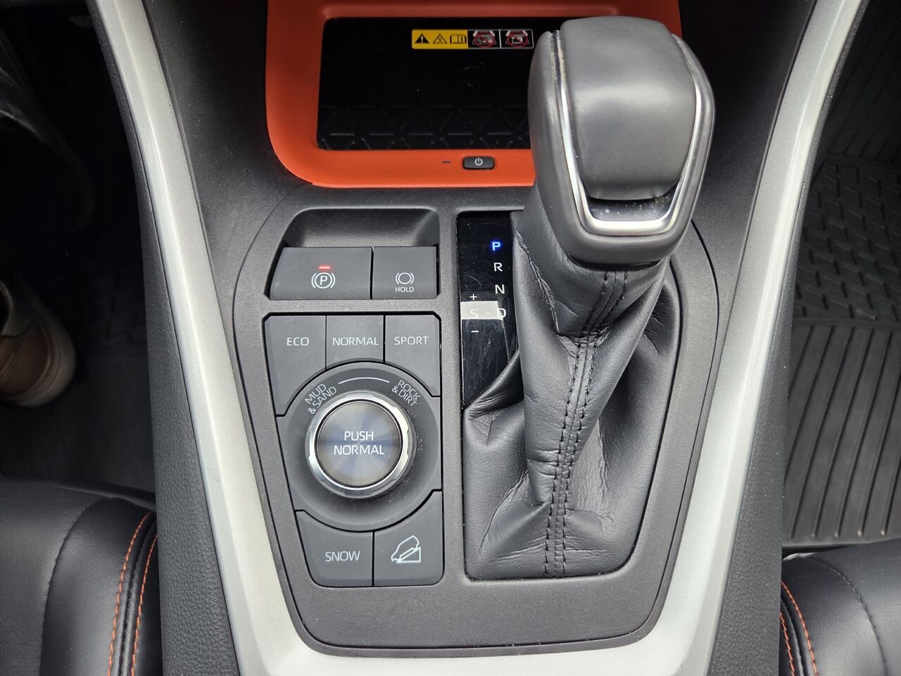 2022 Toyota RAV4 TRAIL White Mont-Laurier - photo #18