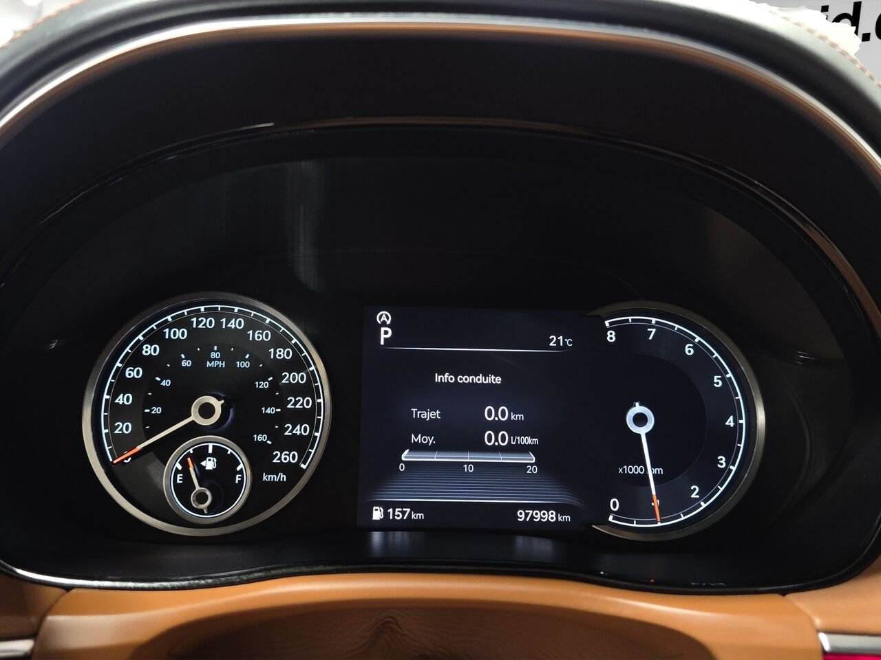 Genesis GV70 2.5T Advanced Plus TI, toit ouvrant panoramique, navigation, sièges fonction mémoire, volant 2022 Bleu Val-David - photo #10