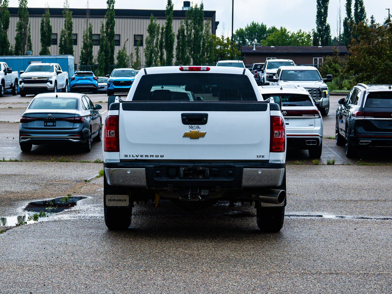 2011 Chevrolet Silverado 3500HD 4WD Crew Cab 167 LTZ White Sherwood Park - photo #11