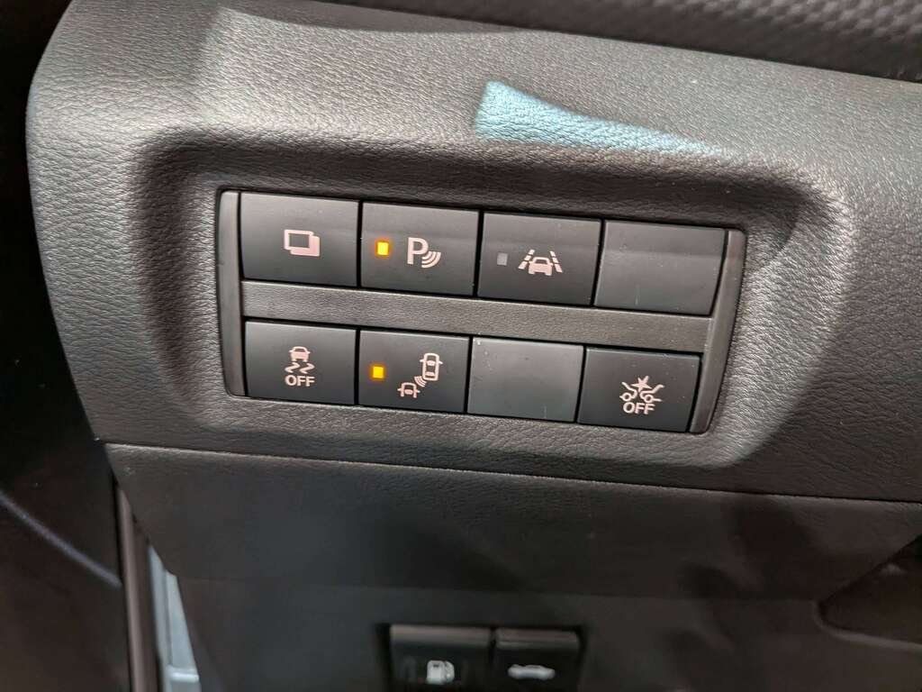 2024 Nissan Kicks S FWD White Val-David - photo #20