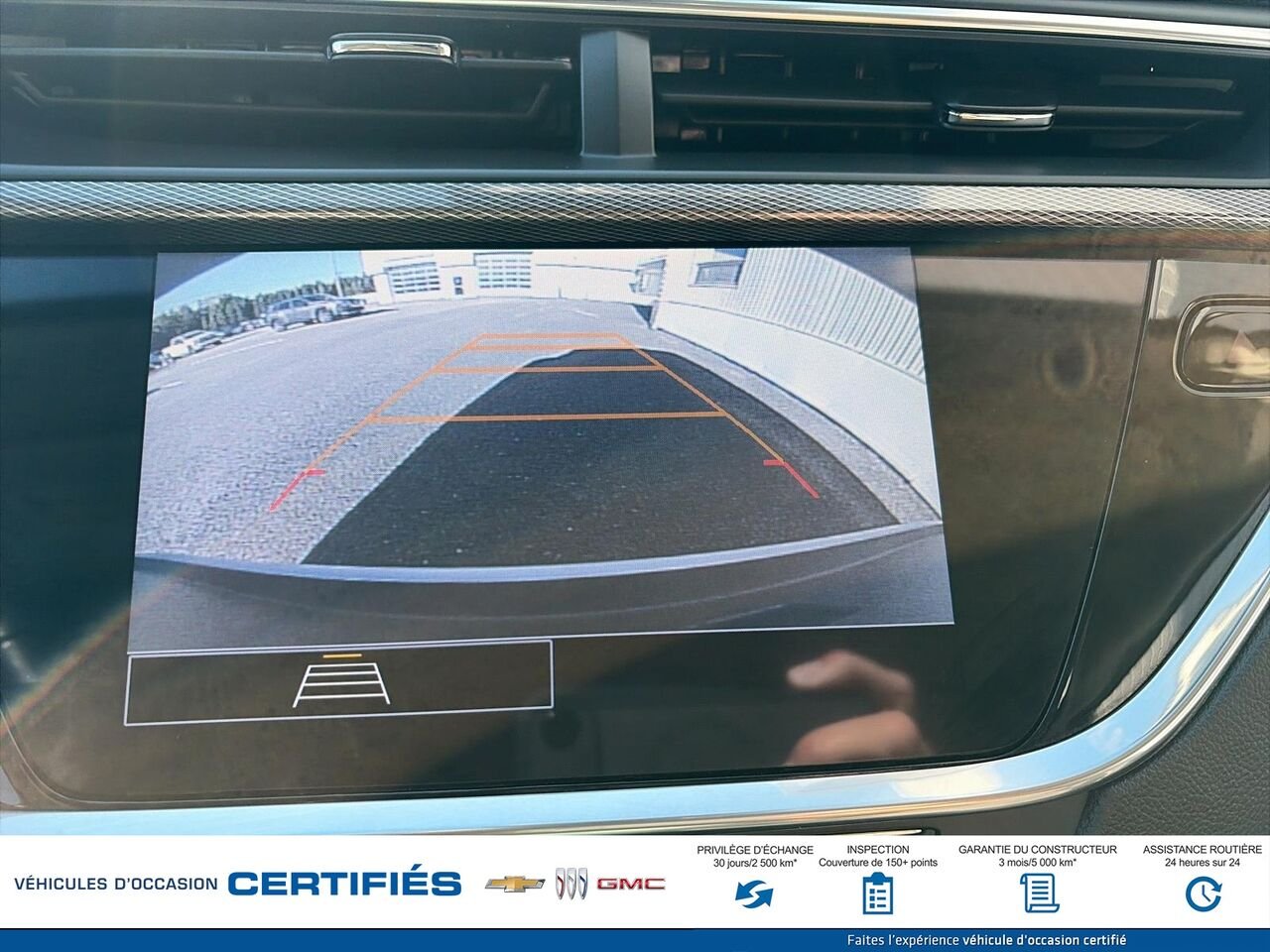 2023 BUICK ENCORE Privilégiée 4 portes TI Orange Montmagny - photo #16