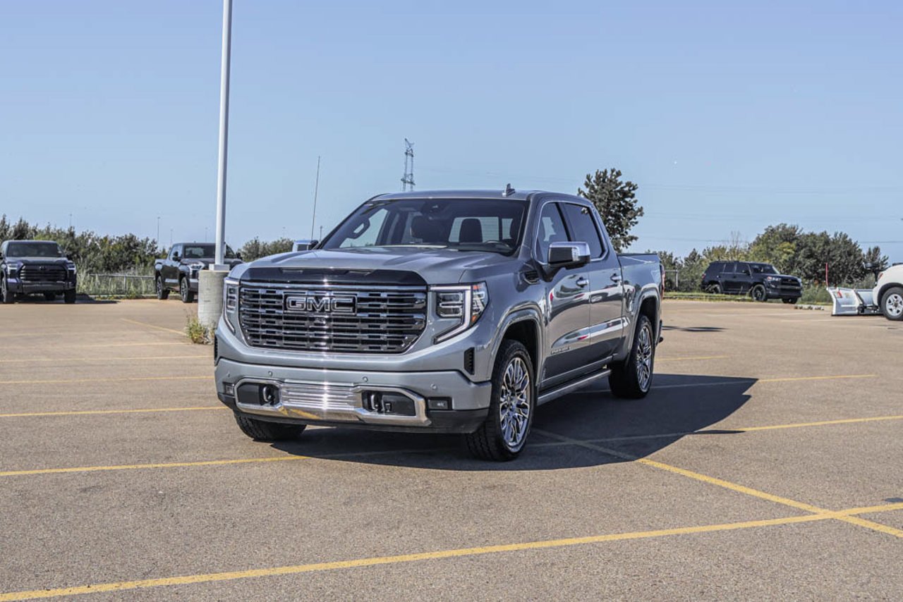 2025 GMC Sierra 1500 4WD Crew Cab 147 Denali Ultimate Grey Sherwood Park - photo #3