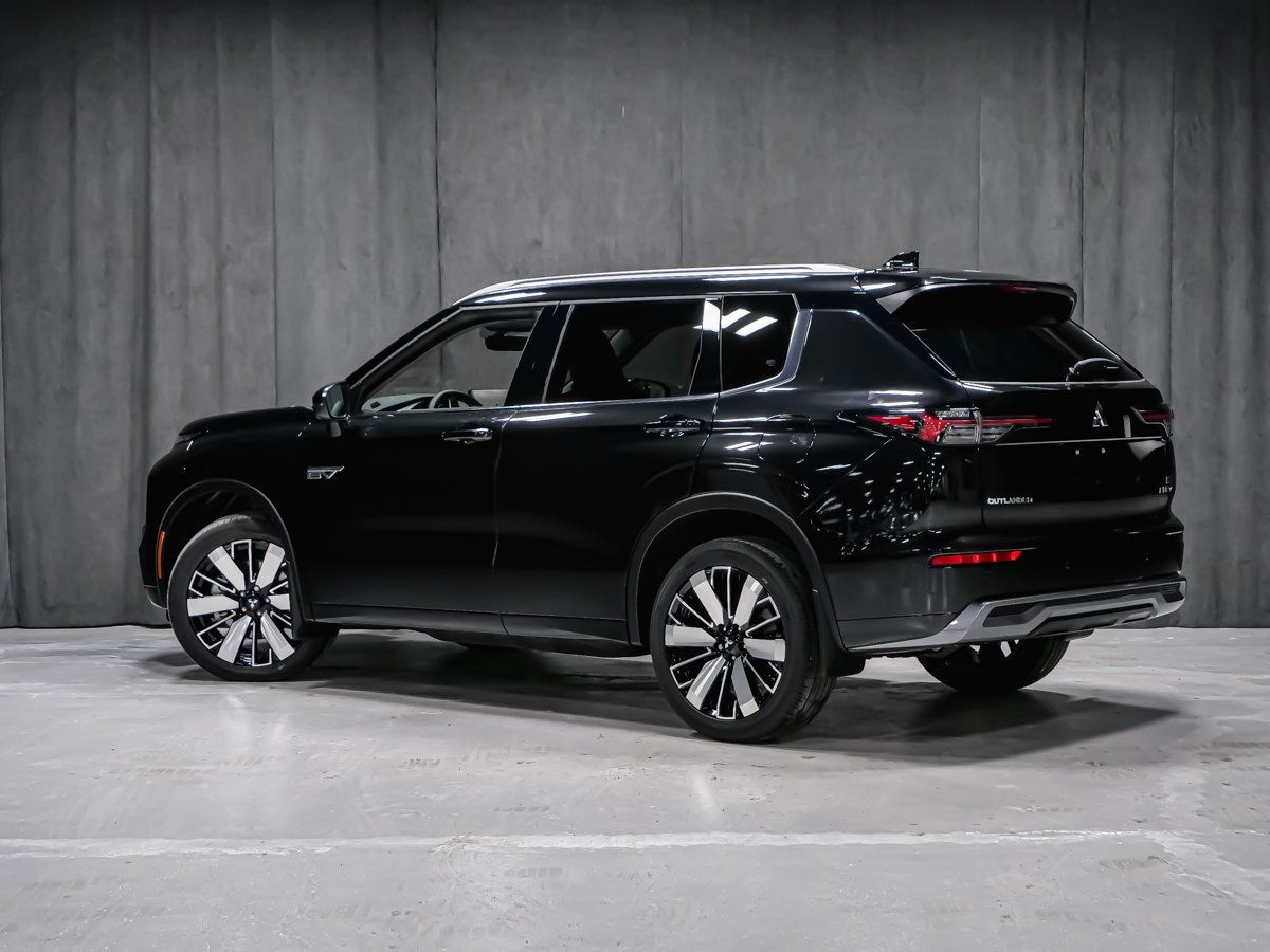 Mitsubishi Outlander PHEV GT 2026 Fini taillé diamant Noir de qualité supérieure Montréal - photo #3