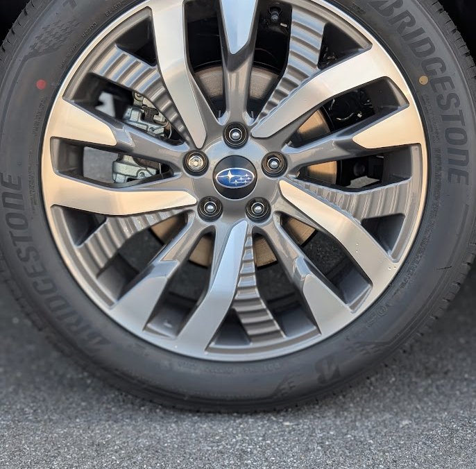 SUBARU Forester PREMIER HYBRIDE 2026 Gris magnétite métallisé