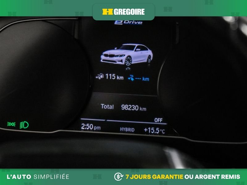 BMW 330 729903 | 330e HYB PLUT IN AUTO A/C CUIR TOIT NAV GR ELECT M 2022 Blanc Laval - photo #21