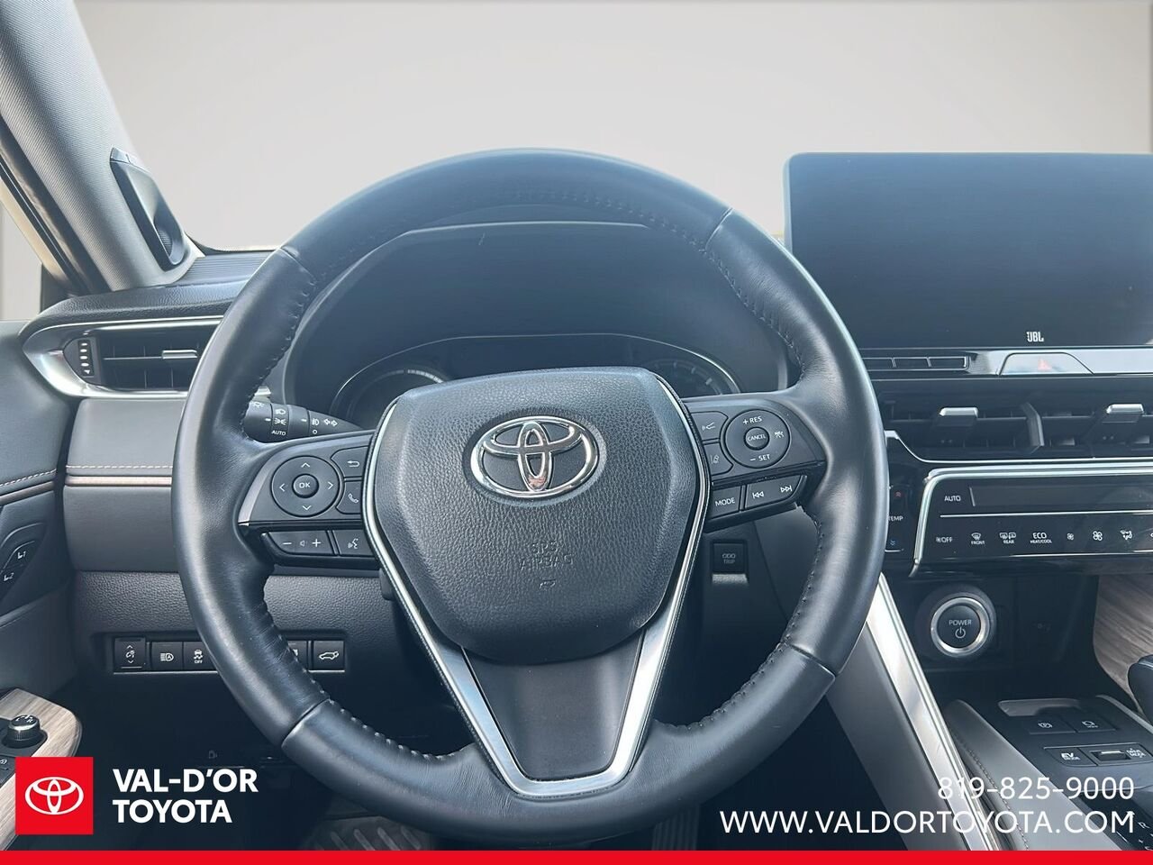 2023 Toyota Venza XLE TI Wind Chill Pearl Val-d'Or - photo #10