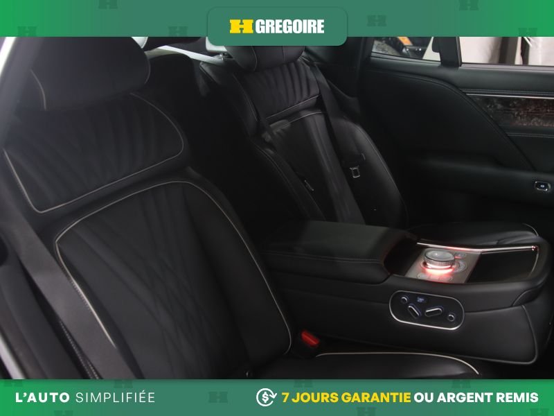 Genesis G90 2023 Noir Laval - photo #30