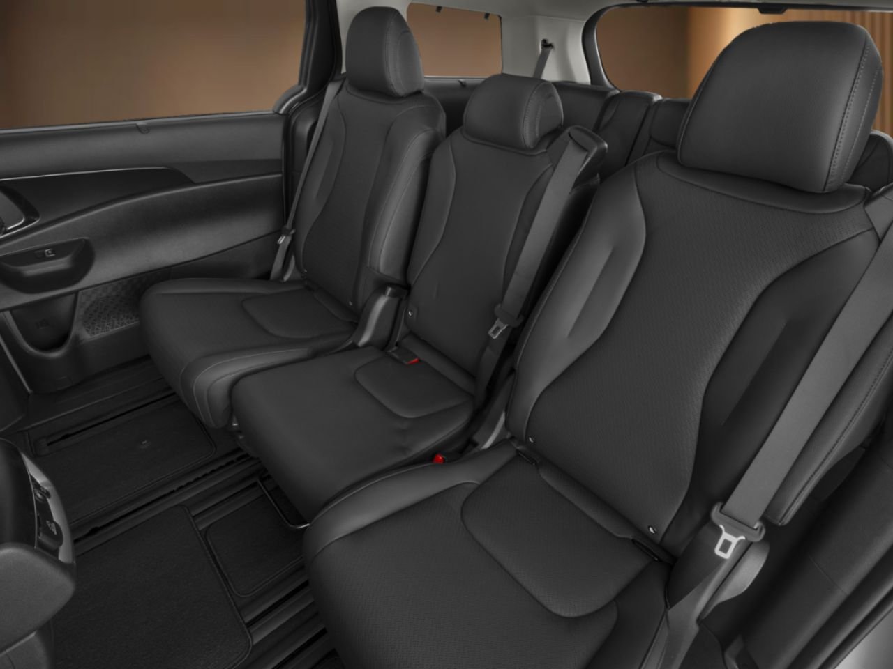 2026 Kia Carnival Hybrid Ceramic Silver Thetford Mines - photo #4