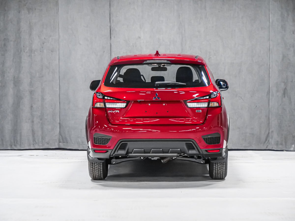 2027 Mitsubishi RVR ES Red Diamond Montreal - photo #4