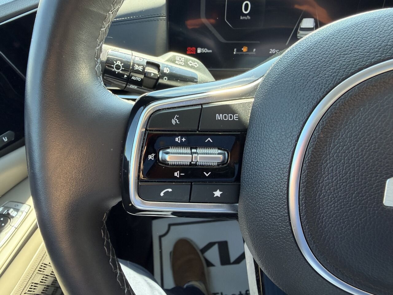 2025 Kia Carnival Black Thetford Mines - photo #20
