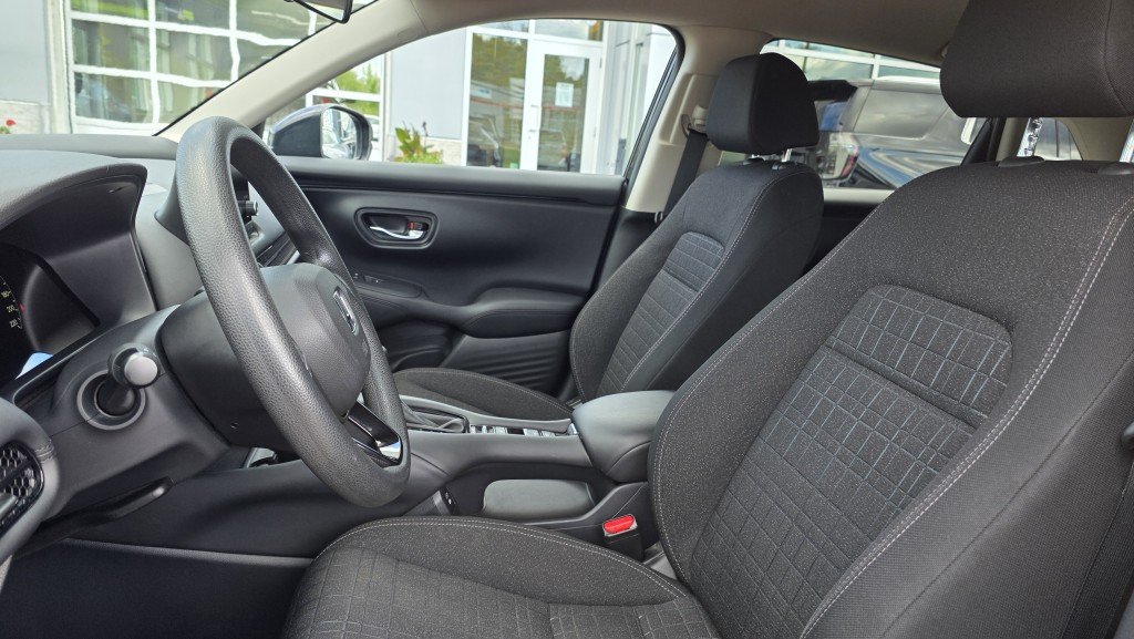 2024 Honda HR-V LX AWD Black Mont-Laurier - photo #17