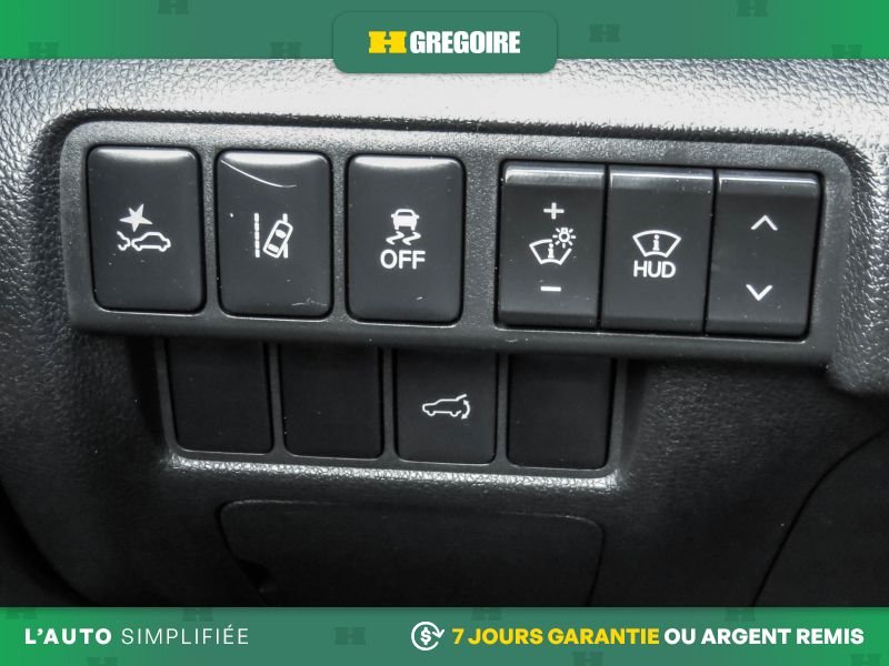 Mitsubishi Eclipse Cross 2024 Gris Saint-Eustache - photo #24