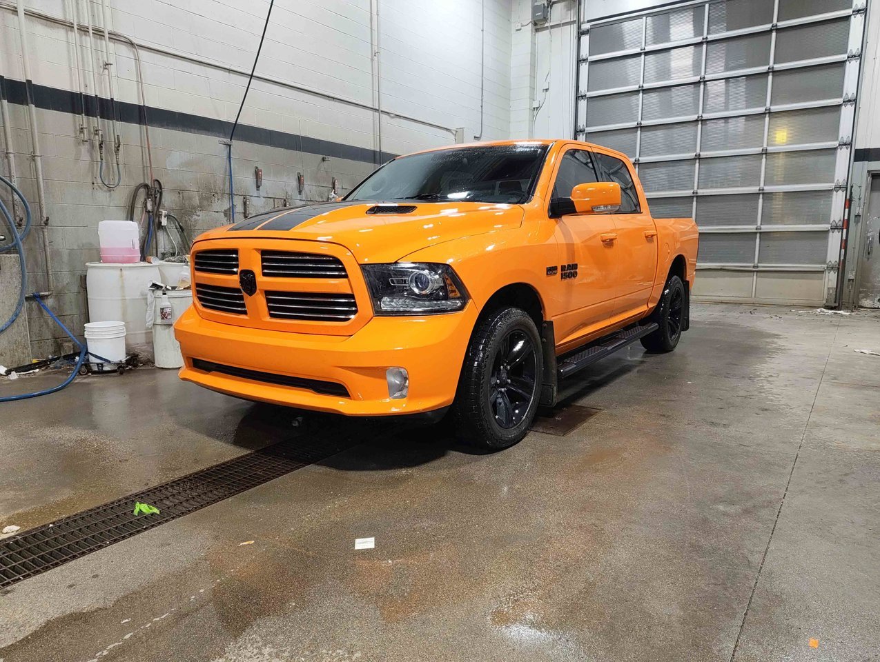 2017 Ram 1500 4WD Crew Cab 140.5 Sport Orange Sherwood Park - photo #3