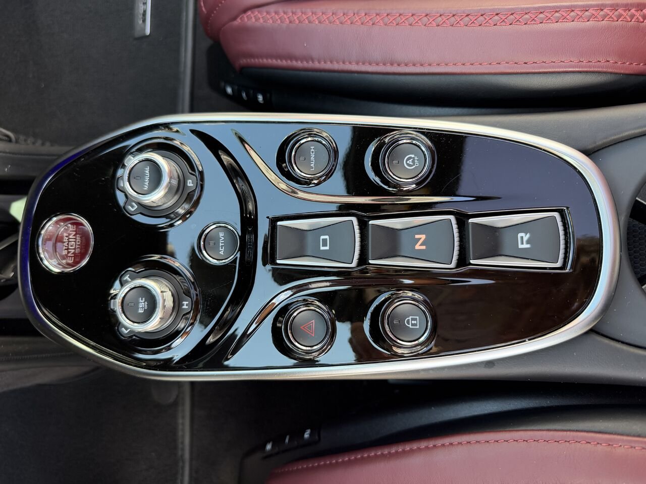McLaren GTS 2025 Noir Nantes - photo #13