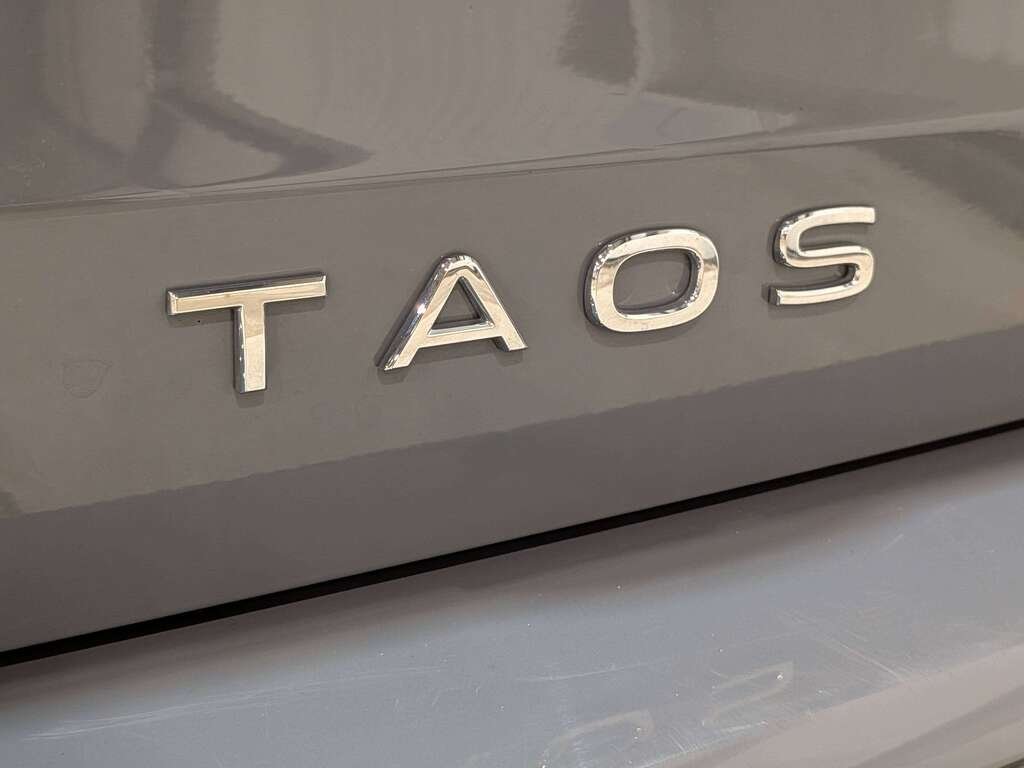 Volkswagen Taos Comfortline 4MOTION 2024 Gris Val-David - photo #37