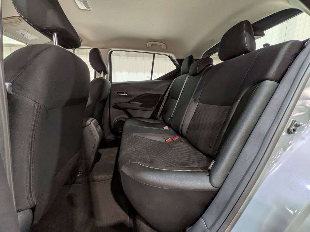 Nissan Kicks SV FWD 2024 Gris Val-David - photo #10
