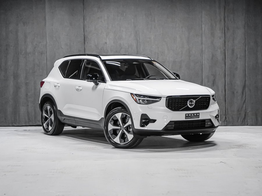 2026 Volvo XC40 B5 PLUS DARK CLIMAT CYCLISTE White