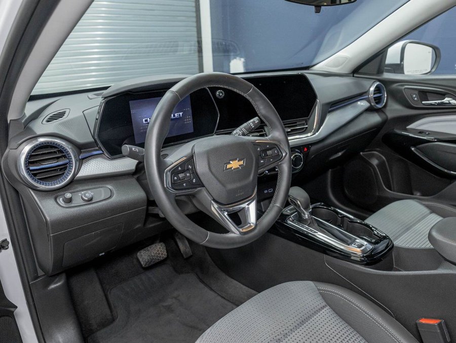 Chevrolet Trax LT *SIÈGES CHAUFF* REG ADAPT CARPLAY WIFI USB 2025 Blanc