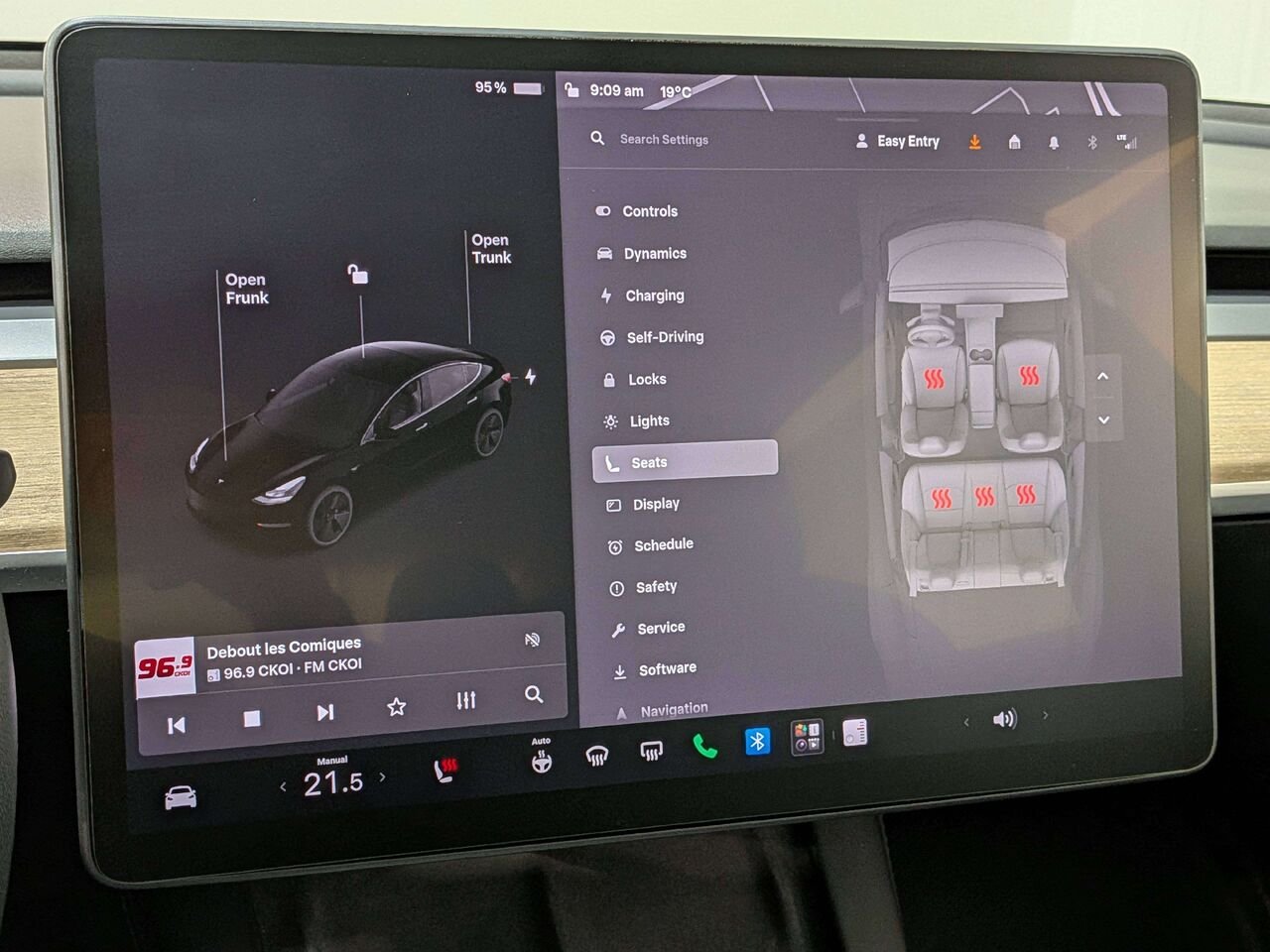 2022 Tesla Model 3 Standard Range RWD *Ltd Avail* Black Val-David - photo #23