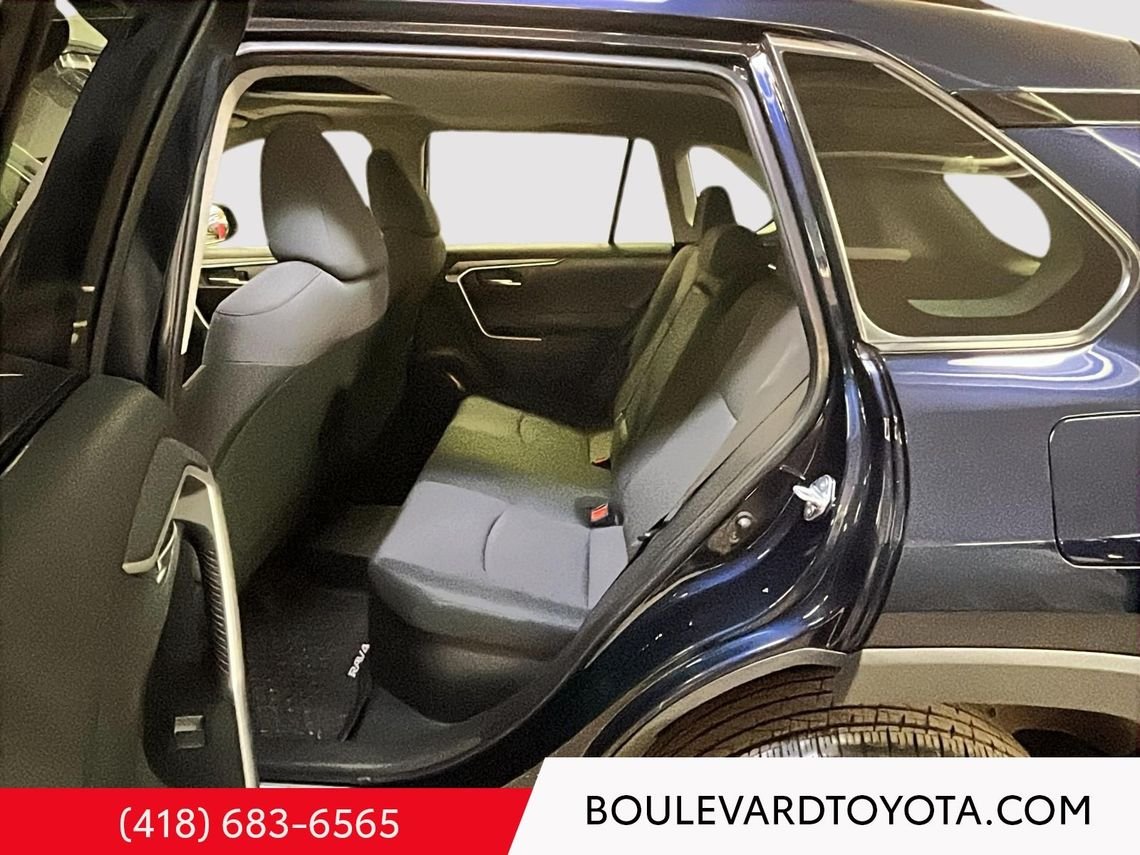 Toyota RAV4 99162A-85 | XLE Hybride 2023 Bleu Québec - photo #19