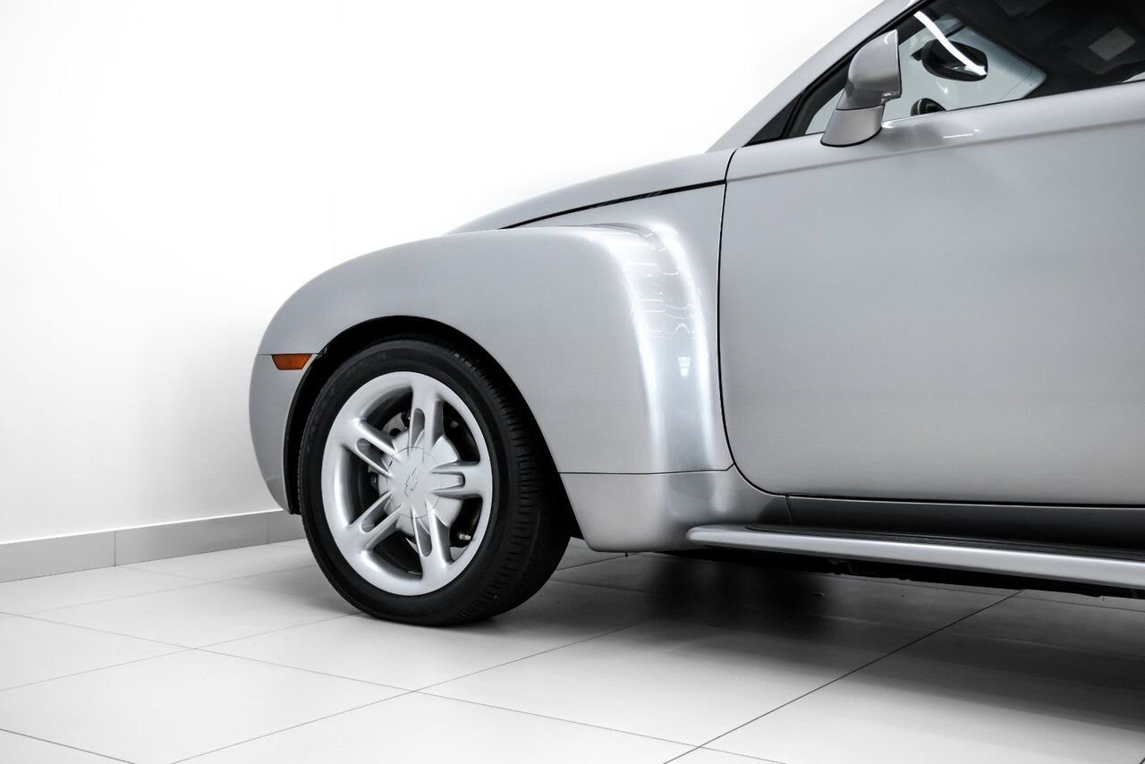 Chevrolet SSR INSTANT CLASSIC COLLECTABLE LOW KM 2004 Argent Kirkland - photo #15