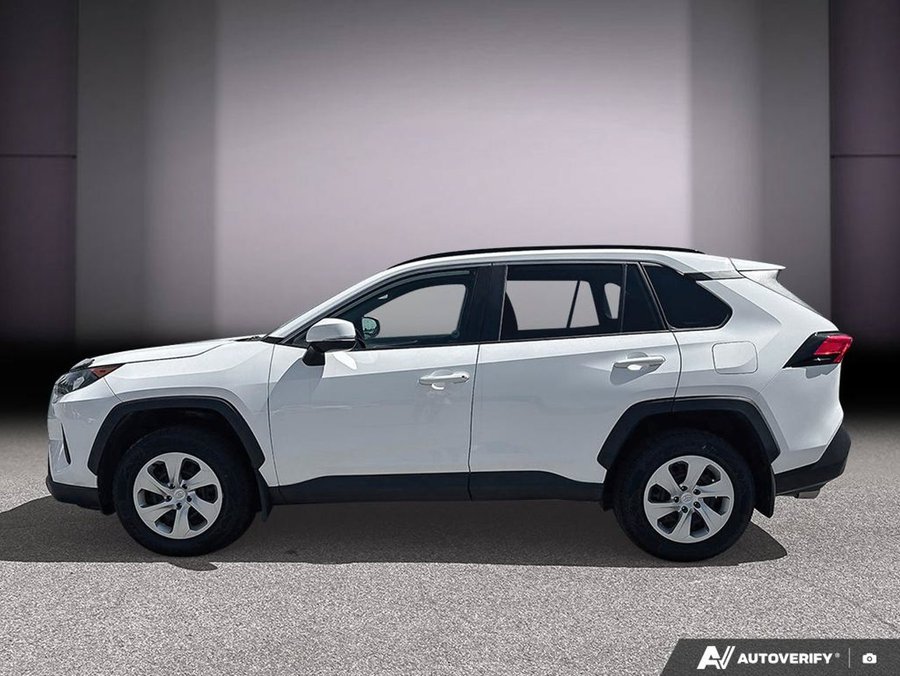 2021 Toyota RAV4 2021 White