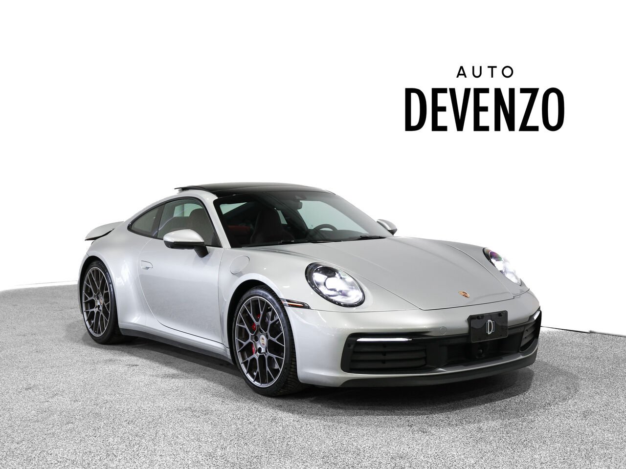 2020 Porsche 911 Silver Saint-Eustache - photo #1