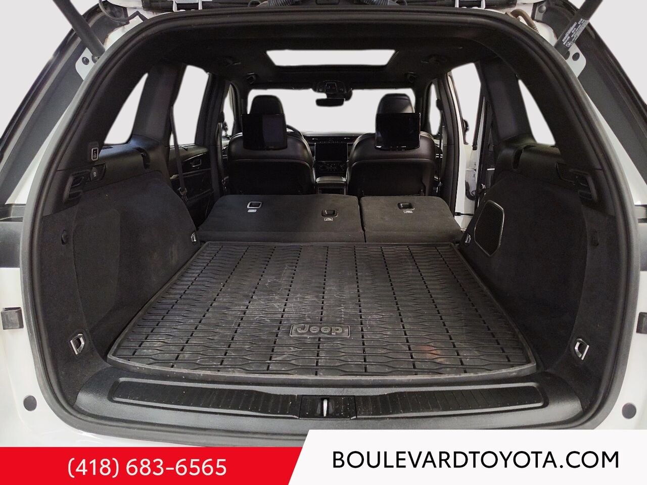 2022 Jeep Grand Cherokee 99505A-120 | TRAILHAWK 4XE, 4X4 White Québec - photo #31