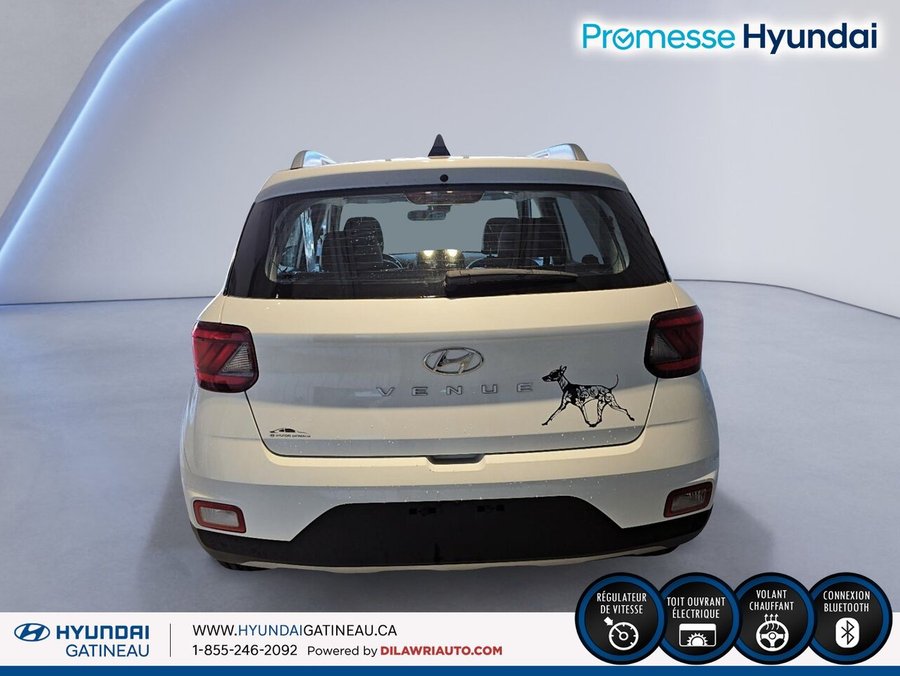 Hyundai Venue Ultimate IVT *** carfax clean , toute equiper , certifier*** 2022 Blanc