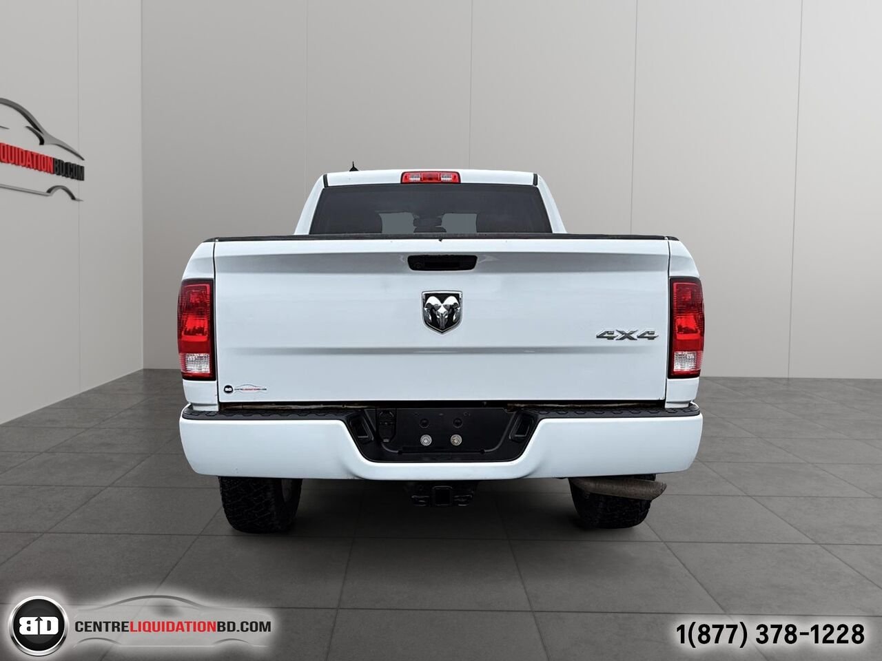 Ram 1500 Classic Express QUAD CAB V6 3.6L 4X4 | BD0187 2021 Noir Granby - photo #6