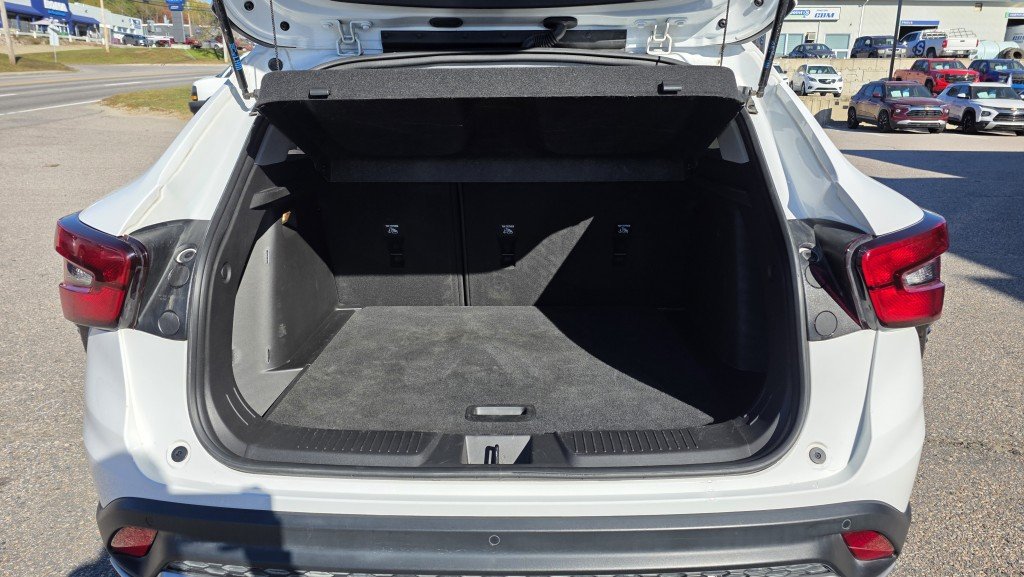 CHEVROLET TRAX LT FWD 2025 Blanc Mont-Laurier - photo #9