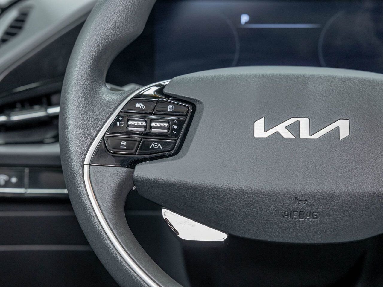 Kia Niro EV WIND *NAV* SIÈGES CHAUFF REG ADAPT ALERTES *BAS KM 2026 Gris Saint-Jérôme - photo #14