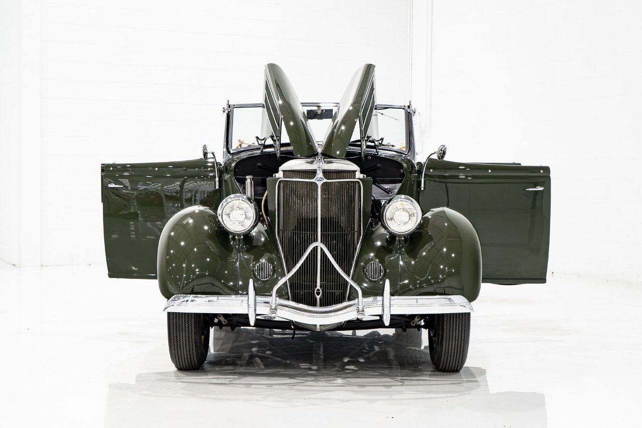 Ford Model 48 Phaeton PRIX EN USD | Beautifully presented in original condition 1936 Vert Montréal - photo #27