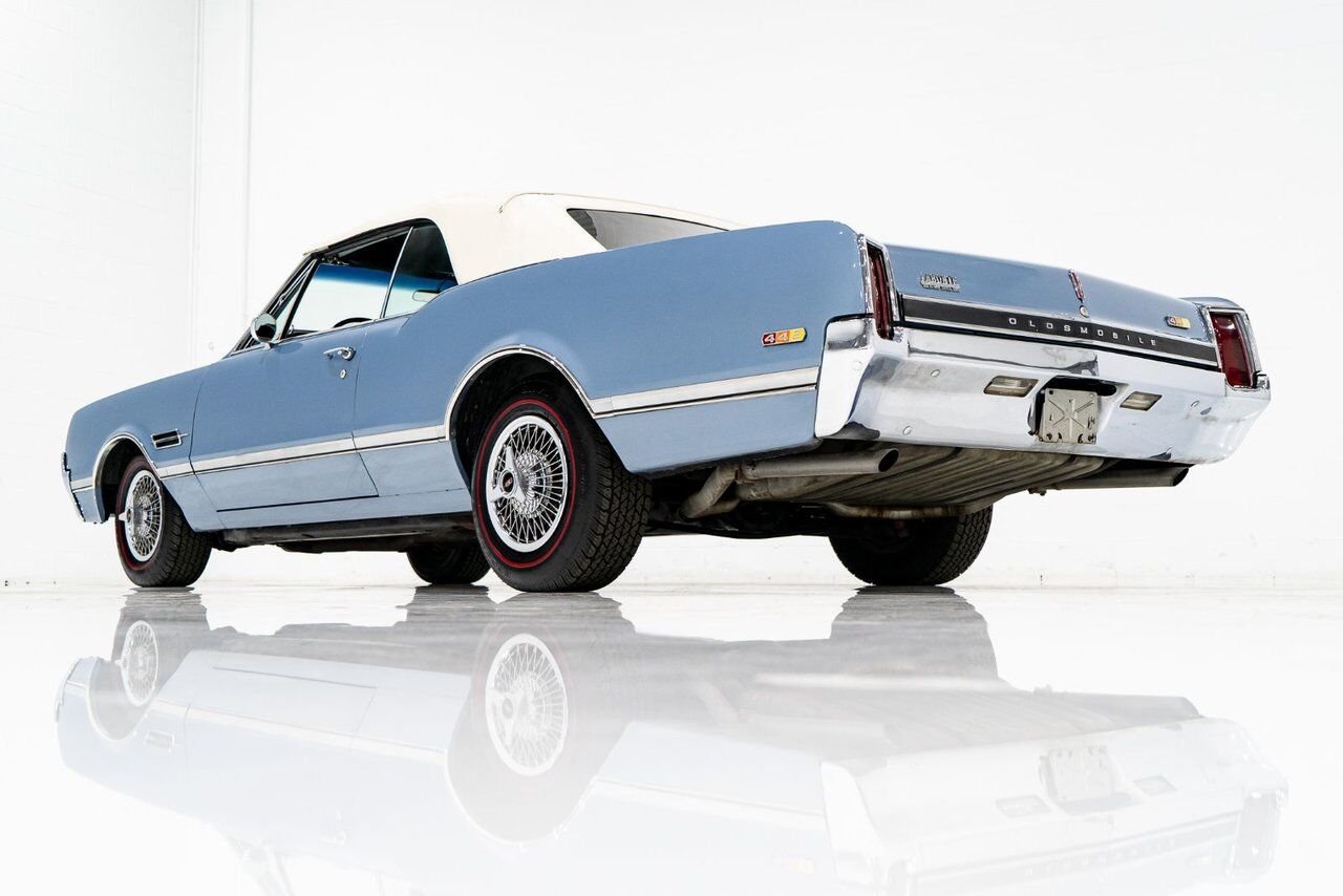 Oldsmobile 442 PRIX EN USD | Matching# 400cu.in. 4-Speed 1966 Bleu Montréal - photo #26