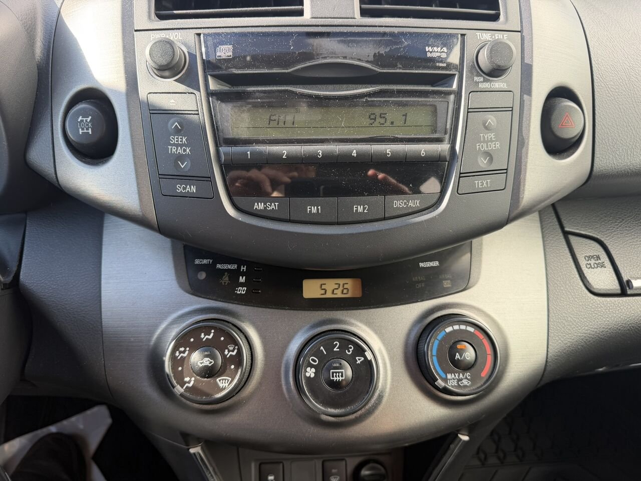 2010 Toyota RAV4 SPORT **IMPECCABLE** Grey Laval - photo #21