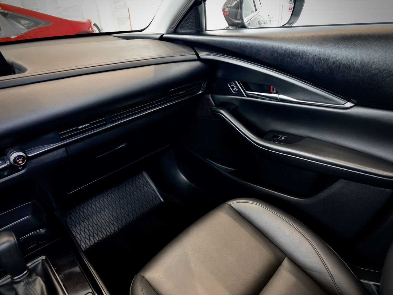 Mazda CX-30 2024 Gris Notre-Dame-des-Prairies - photo #21
