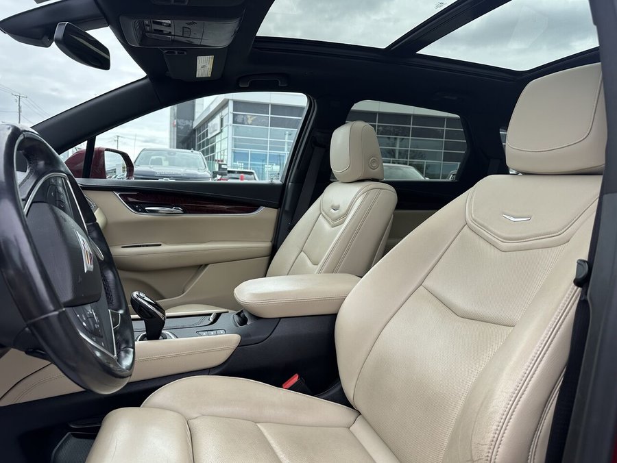 2017 CADILLAC XT5 LUXURY 2017 Red